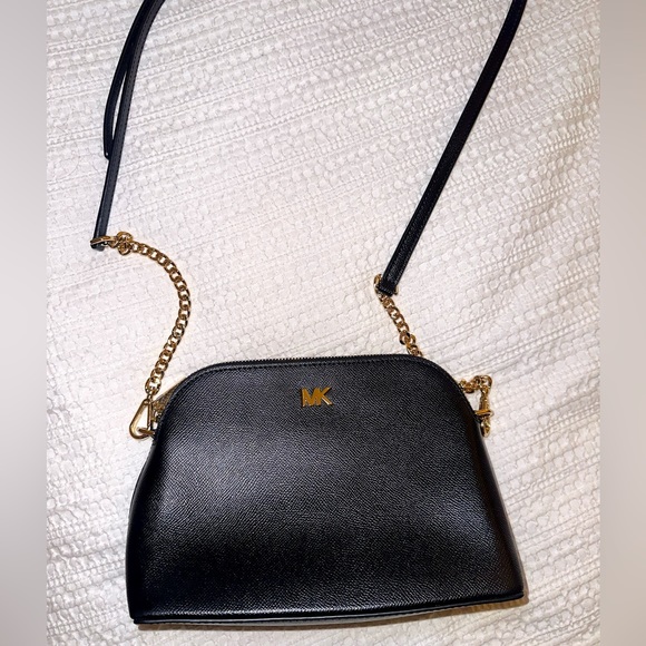 NEW‼️MICHAEL KORS- Large Crossgrain Leather Dome Crossbody Bag (Black) - Picture 3 of 7